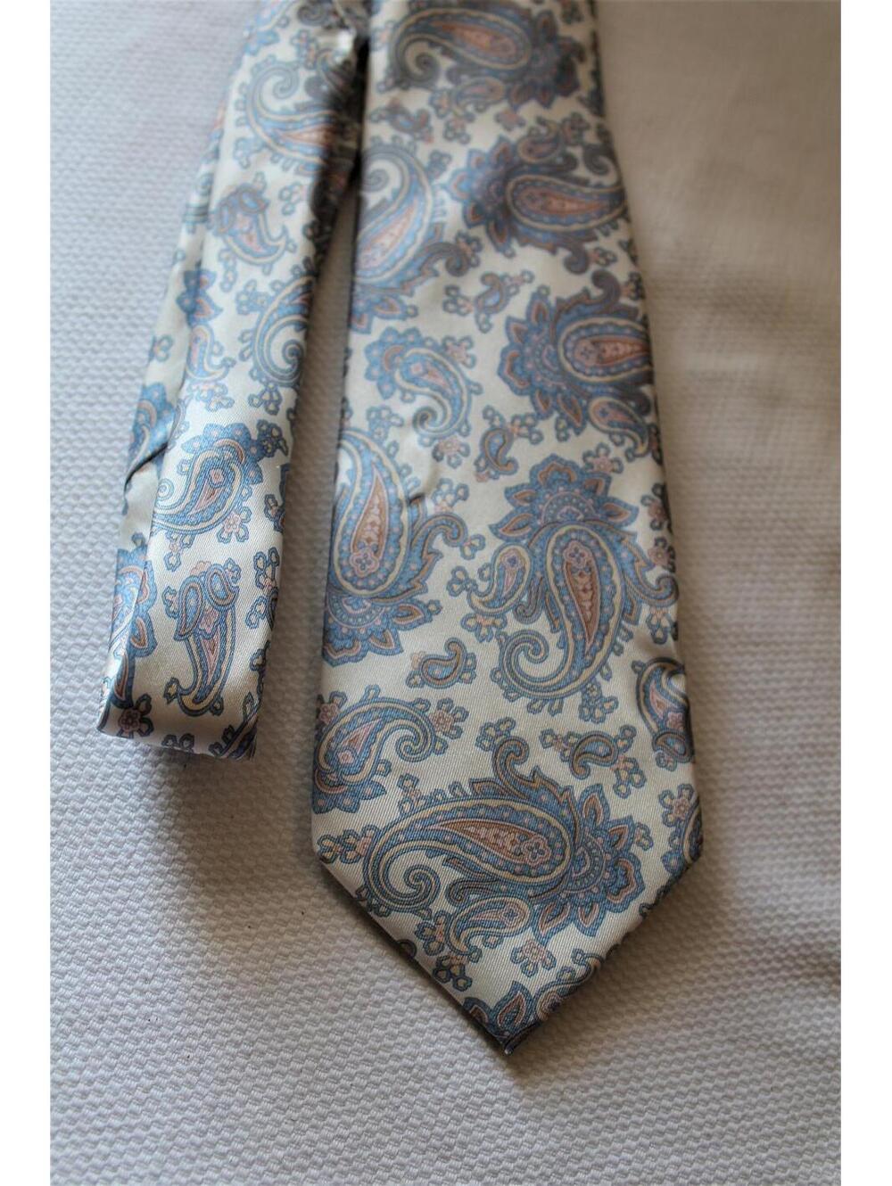 Vintage 80s PACO RABANNE 3 X 56 Inch Silk Necktie, Muted Blue & Pink Paisley